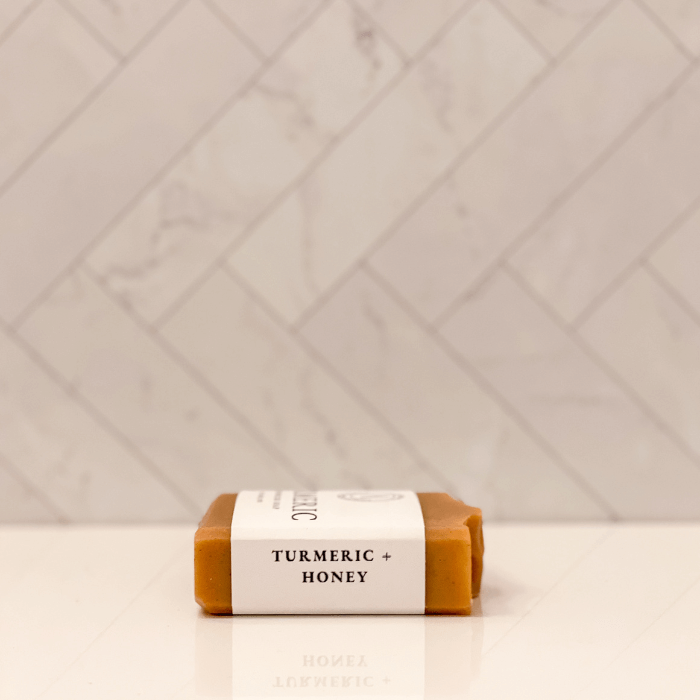 Handmade Natural cold process soap turmeric and honey side | Aquaries