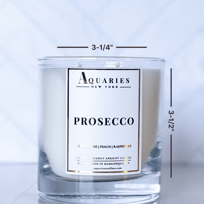 White Lily, Green Tea & Musk Scented Candle | Oasis